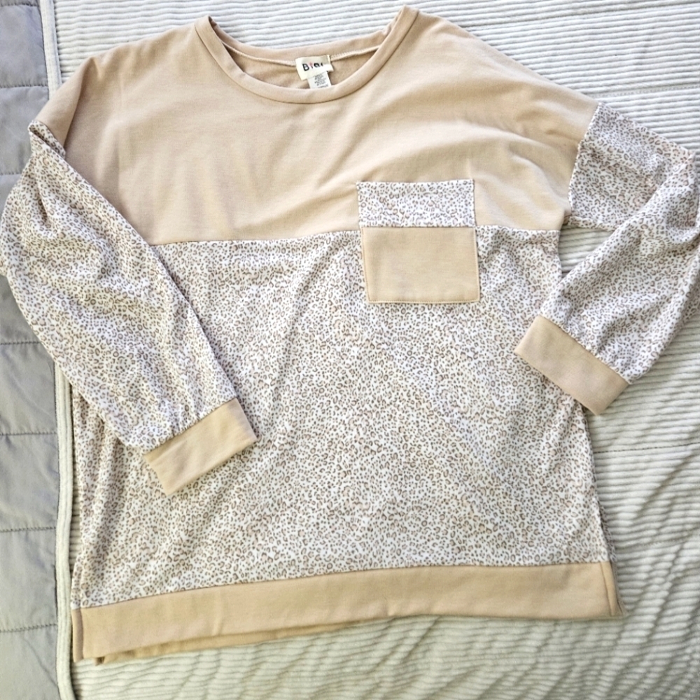 BIBI Beige and Cream Long Sleeve Top with Pocket Size L